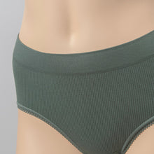 画像をギャラリービューアに読み込む, ショーツ リブ生地 やわらか 優しいフィット感 無地 シンプル リラックス ストレッチ 伸縮性 伸びる ヨガ おうち 自宅 ゆったり らくらく 黒 グレー 茶 青 緑 M L LL