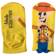 画像をギャラリービューアに読み込む, ディズニー キッズ ソックス 靴下 13-19cm (子供 子ども スニーカーソックス くつ下 Disney トイストーリー プーさん モンスターズインク チップとデール カーズ スティッチ 福助) (在庫限り)