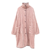 画像をギャラリービューアに読み込む, 着る毛布 ミディアム丈 ナイトガウン ルームウェア もこもこ 防寒 フリーサイズ (羽織 上着 パジャマ 部屋着 ふわふわ 起毛 暖かい 冷え対策 防寒着) (在庫限り)