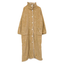画像をギャラリービューアに読み込む, 着る毛布 ロング丈 フリーサイズ (ガウン 羽織 上着 パジャマ ルームウェア 部屋着 もこもこ ふわふわ 起毛 暖かい 冷え対策 防寒着) (在庫限り)