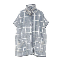 画像をギャラリービューアに読み込む, 着る毛布 ショート丈 フリーサイズ (羽織 上着 パジャマ 部屋着 ふわふわ 起毛 暖かい 冷え対策 防寒着) (在庫限り)