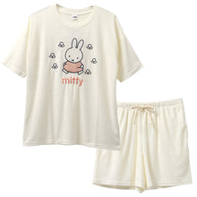 画像をギャラリービューアに読み込む, ミッフィー 夏 パジャマ レディース 半袖 大人 パイル生地 M L LL miffy 70th 70周年 ショートパンツ 短パン 部屋着 服 ルームウェア ホームウェア セットアップ 春 夏 可愛い おしゃれ 母の日 プレゼント ギフト