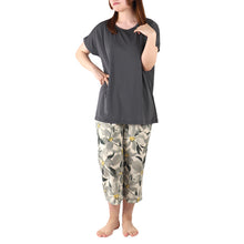 画像をギャラリービューアに読み込む, 冷感 パジャマ レディース 半袖 半ズボン 保冷 ひんやり 夏 M L LL 涼活女子 夏ぱん ルームウェア セットアップ 上下セット つるつる 花柄 涼しい 可愛い おしゃれ ゆったり (在庫限り)