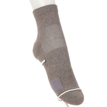 画像をギャラリービューアに読み込む, 靴下 スポーツ ジム スポーツソックス ソックス 運動 ミドル丈ソックス 23-25cm (アツギ ランニング クリアビューティアクティブ ランニングソックス くつした ミドル丈 ショートソックス)