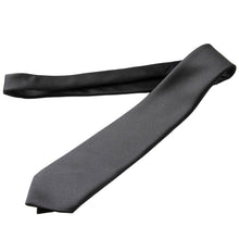 画像をギャラリービューアに読み込む, ネクタイ 黒 無地 スーツ 葬式用 織柄なし 光沢と艶は控えめ 喪服 結婚式 法事 お通夜 慶事 セレモニースタイル 葬儀屋 納骨 お別れの会 マナー 礼服 フリー