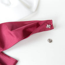 画像をギャラリービューアに読み込む, ティアラ セーラー服用ちょうちょネクタイ(Tiara 白 エンジ)YK (取寄せ)