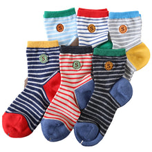 画像をギャラリービューアに読み込む, 靴下 キッズ ソックス 子供 ジュニア 男の子 女の子 日本製 クルー 6足  16-21cm (丈夫 男子 女子 迷彩 恐竜 ボーダー パンダ ネコ 電車 消防車 水玉) (在庫限り)