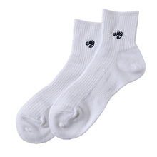 画像をギャラリービューアに読み込む, スクールソックス 白 女子 ワンポイント ショートソックス 学生 通学 靴下 24-26cm 子供 レディース 高校生 中学生 学校 ショート丈 ソックス スクール 刺繍 短い丈 ホワイト 24cm 25cm 26cm (在庫限り)