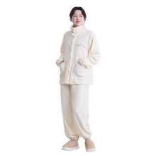画像をギャラリービューアに読み込む, ルームウェア レディース 冬 可愛い パジャマ 長袖 寝巻き 寝間着 もこもこ 暖かい 前開き M-L 防寒 部屋着 上下セット 婦人 女性 暖かい あたたかい あったかい フランネル
