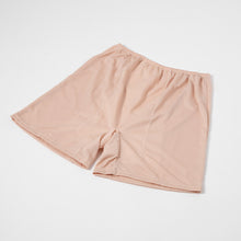 画像をギャラリービューアに読み込む, ペチパンツ サニタリー 防水布つき 透け防止 ３分丈 防水 蒸れない メッシュ 通気性 スカートの下に重ねて安心 ブラック 黒 ベージュ サラサラ 透けない 生理 スカート ズボンの下 M L LL (在庫限り)

